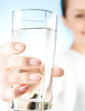 manfaat minum air putih