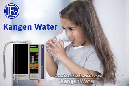 anak kecil minum kangen water