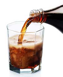minuman bersoda kola asam